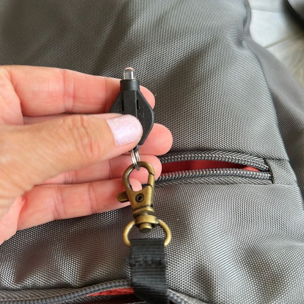 Travelon Gray Shoulder/Crossbody Bag